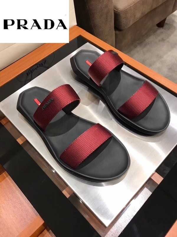 Brandes de luxe Hommes Sandales Sandales Sandalers Sneakers Mocassins Sandales Designer WDC9
