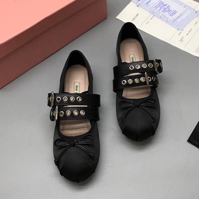 

Womens Ballet Shoes Designer Luxury High Heels Round Toe Platform Sandals Flat Leather Dress Shoe Boots Heatshoes