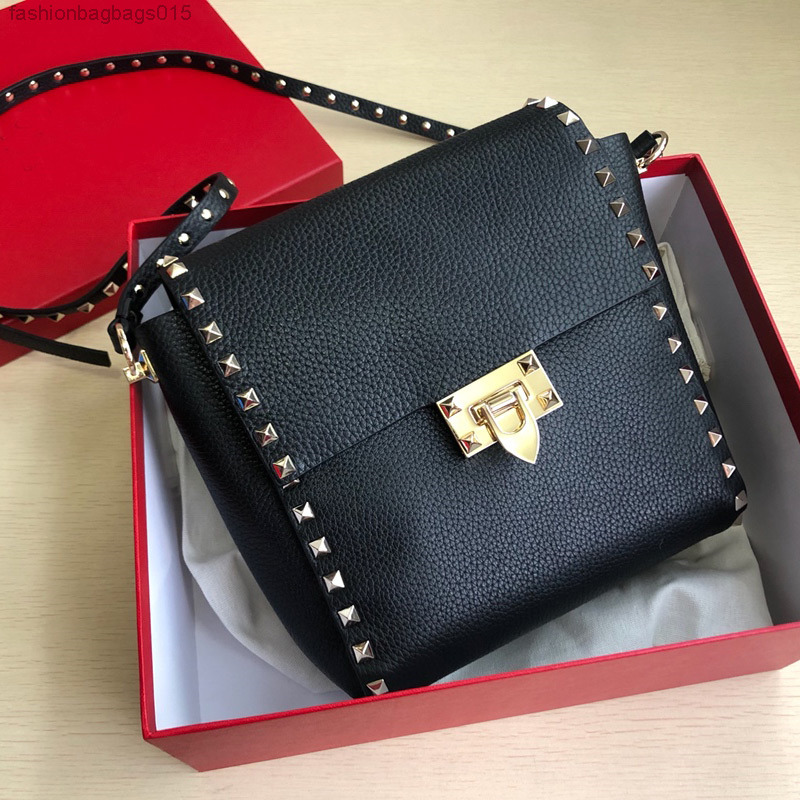 

Top Quality Flap Handbag Purse Genuine Cow Leather Crossbody Bag Adjustable Belt Shoulder Bags with Rivet Hardware Hasp Clutch Bag Wallet A-001