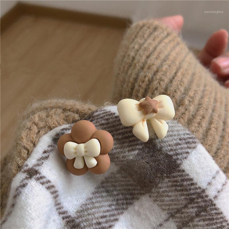 

Stud Autumn And Winter Retro Style Simple Earrings Milk Tea Color Bow Asymmetrical Flowers Sweet Khaki Women's Fashion Jewelry, Golden;silver
