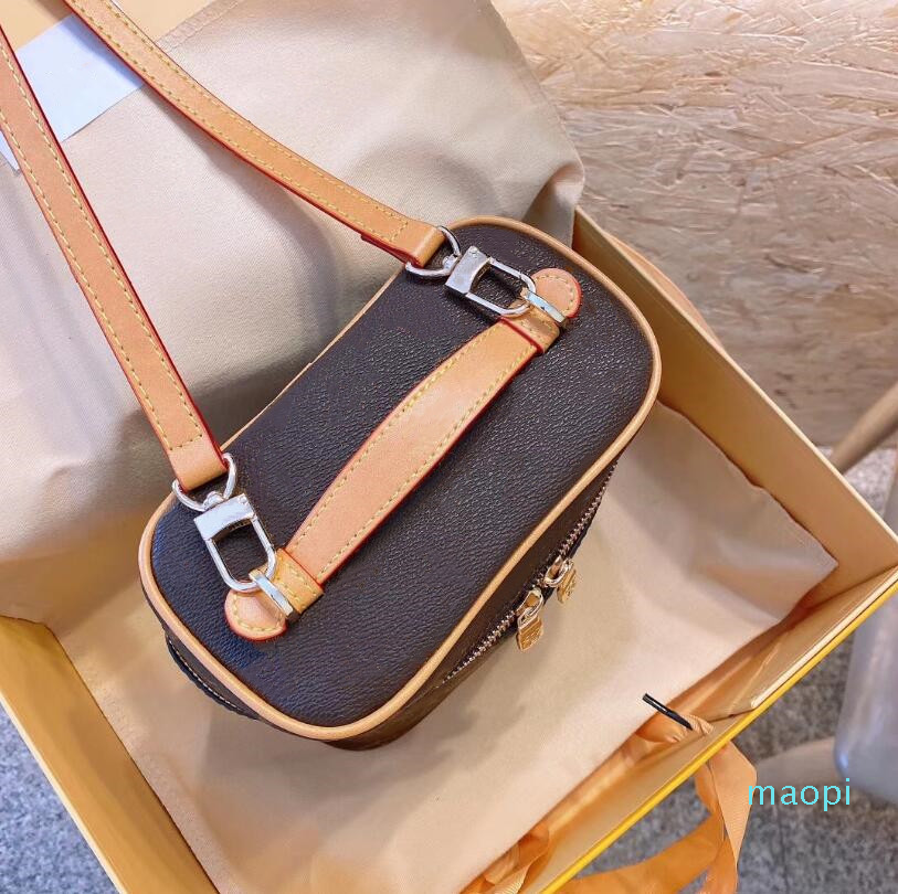 

Designer- Women handbag Women cosmetic bags makeup bag travel pouch make up bag ladies purses toiletry bag8626649, Brown