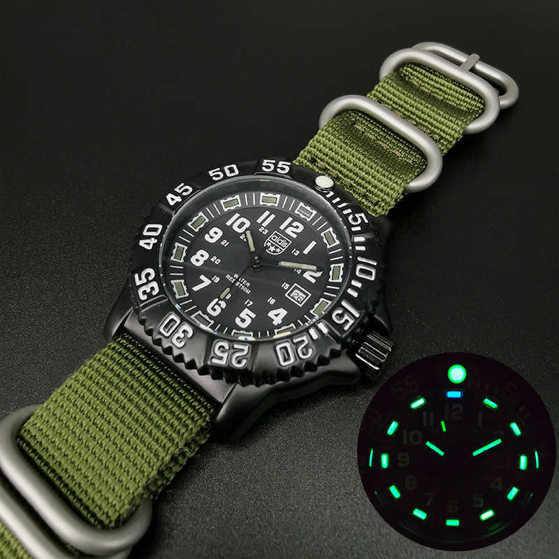 

Addies Men Military Watches Leisure Outdoor Sports Luminous Watch Multi-functional NATO nylon Waterproof Men's Quartz Watch H1012, Red