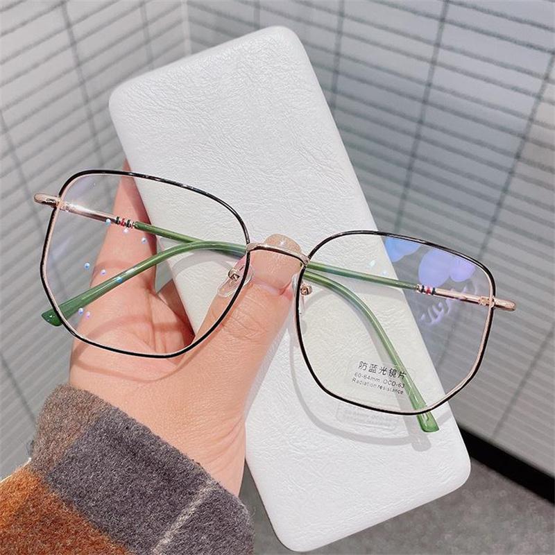 

Sunglasses Anti-Blue Light Optical Glasses Unisex Irregular Eyeglasses Anti-UV Spectacles Oversize Frame Eyewear Alloy Goggles
