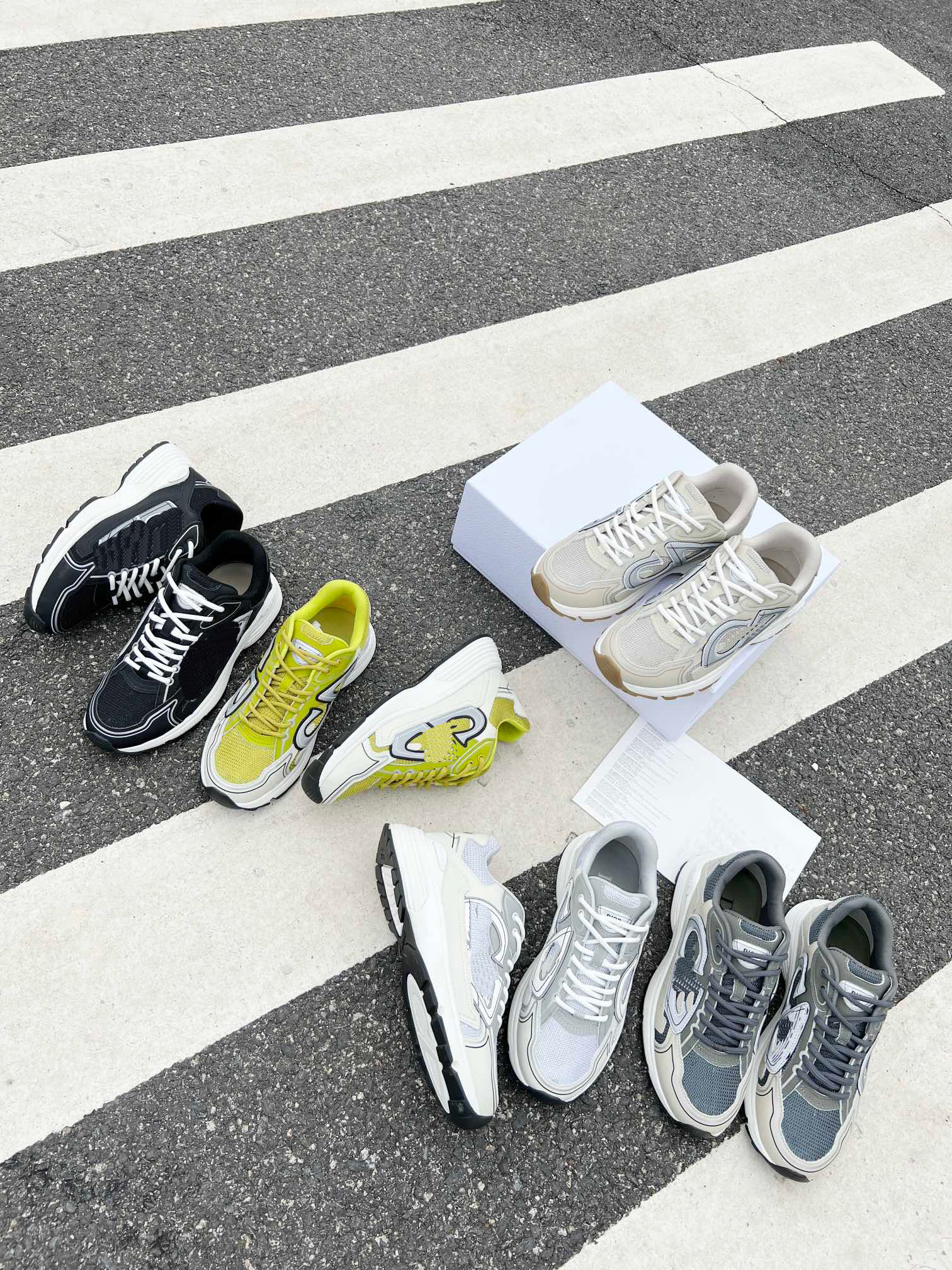 

2021 Authentic B30 Designers Outdoor Shoes Grey Technical Mesh Calfskin Vintage Chunky Sports Sneakers Runner Trainers Lace-up HOMME Sneaker With Original box, Color 2