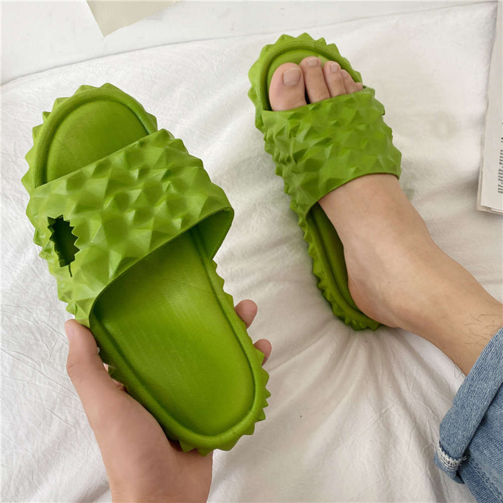 

slipperRed durian fashion slippers for men to wear in summer, Durian slippers: yellow