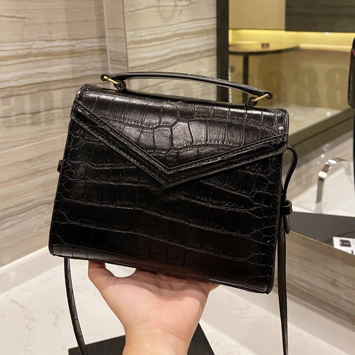 

Luxury Designer Brand Fashion Shoulder envelope Bags Handbags High Quality Women letter purse phone bagClip package wallet all match lady cross body totes vintage, No bags