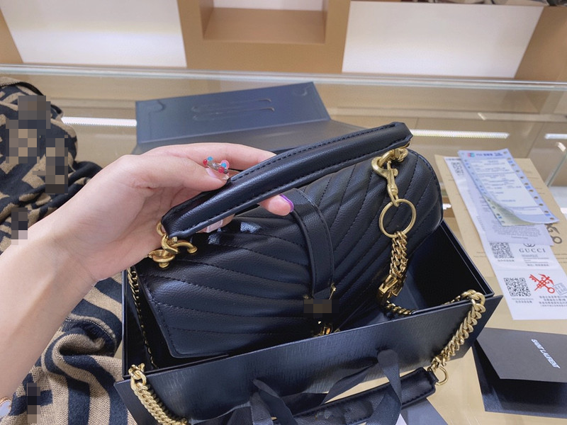 

2021 Luxury Women Leather Handbag Fashion Casual Chain Shoulder Messenger Bag Famous Classic Purses Brand Designer Crossbody Bag Lattic NB57, Red;black