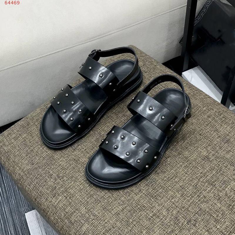 

high quality A lazy person Cool fashion brand selection men's sandals black slippers metal bead nail decorative beach shoes, Black a