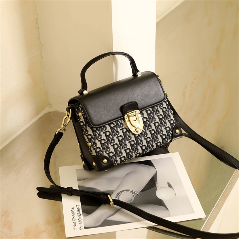 

Wholesale Online JeansWest bag women's high sense new fashion summer version versatile One Shoulder Messenger Bag Handbag ins, 6791 black