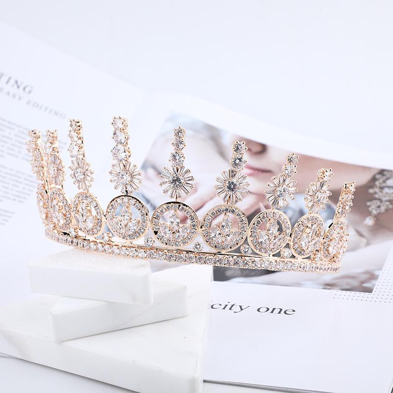 

Hair Clips & Barrettes MYFEIVO 3A Zircon Bridal Crown Luxury Princess Wedding Tiaras Floral Headdress Simple Style Accessories HQ0836, Golden;silver
