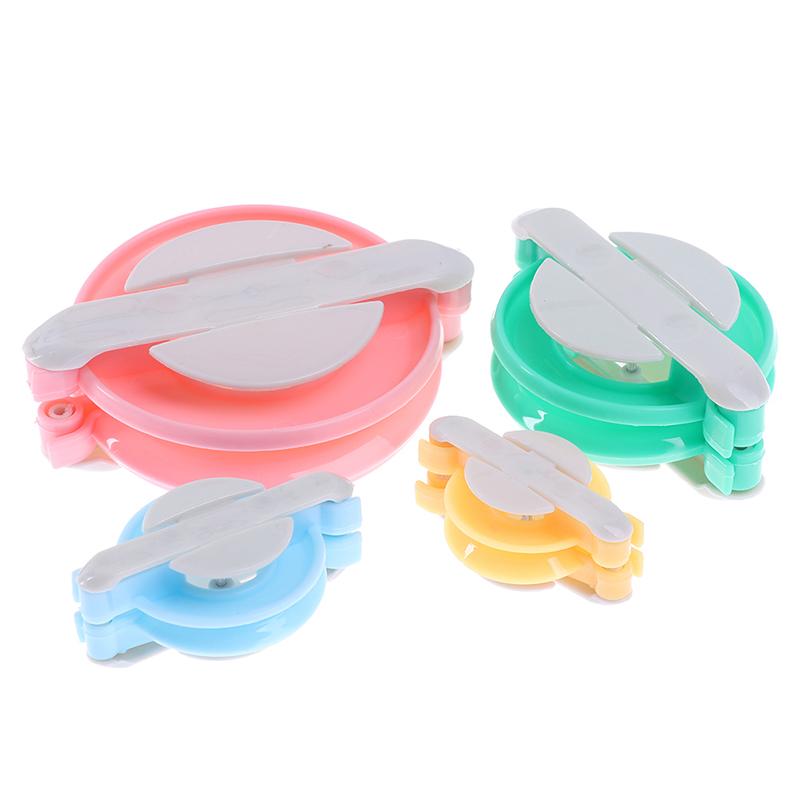 

Set Essential Pom-Pom Pompom Maker Fluff Ball Weaver Needle Craft Knitting Tool DIY Set- Random Color Sewing Notions & Tools