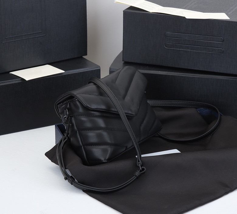 

Real leather Fashion handbags Shoulder Bags Multi pochette accessoires purses Women Favorite accessories crossbody bag 20-14-7cm, Shoebox is not sold separately