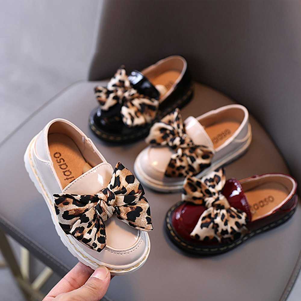 

Fashion Girls Princess Shoes 2021 Autumn Kids Children Leopard Bow PU Leather Baby Anti-Slip Vintage Shoes Zapatos S11365 X0703, Black