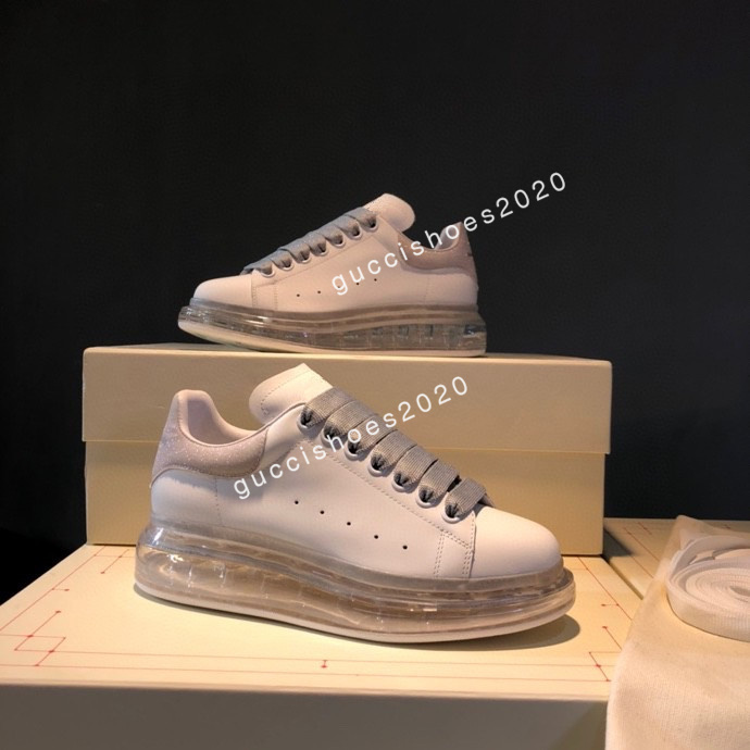 

2022 Fashion designer casual shoes ladies leather lace-up oversized platform outdoor sneakers men women luxury sneakers high quality size35-46 yn200502, 04