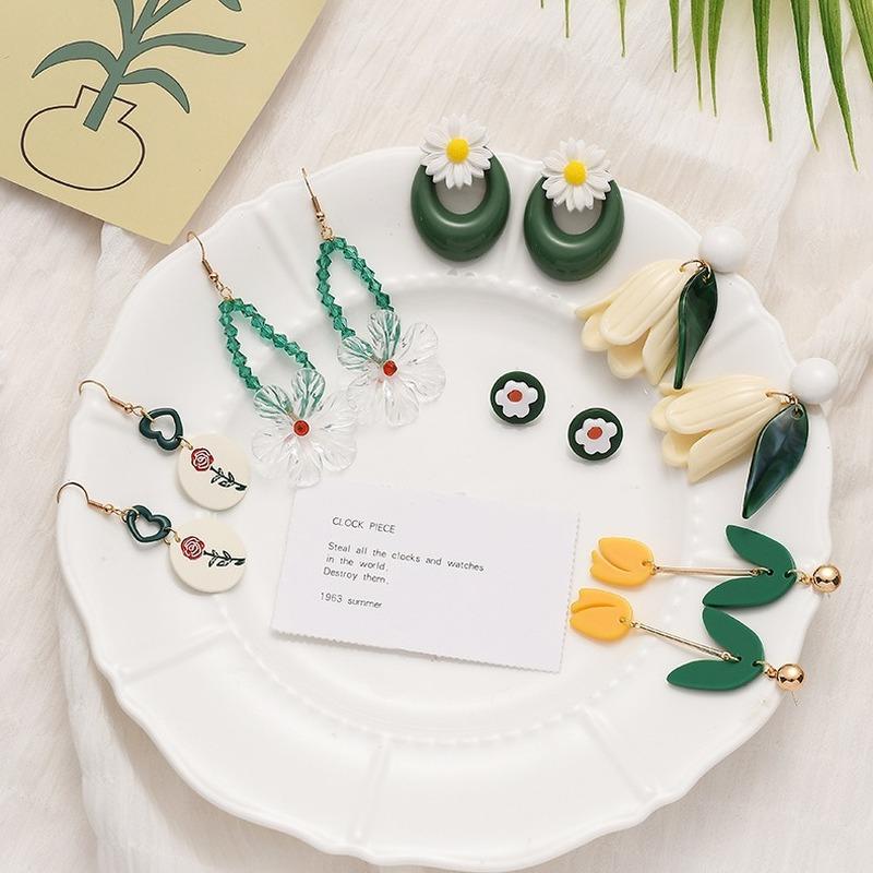 

Dangle & Chandelier VSnow Vintage Arcylic Dark Green Transparent Flower Leaf Earring For Women Geometric Heart Hollow Jewellery, Silver