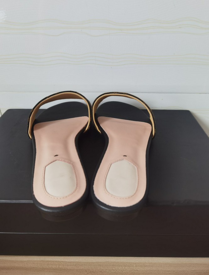 

2021 Women Slides Summer leather Flats Sexy letter Sandals Ladies Beach Flip, Box