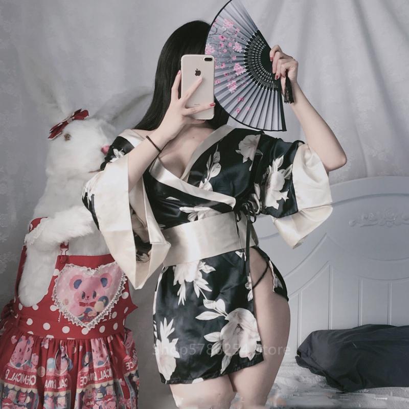 

Japanese Kimono Dress Sexy Sakura Girl Geisha Costume Woman Robe Vintage Haori Short Yukata Cosplay Bathrobe Silk Clothes