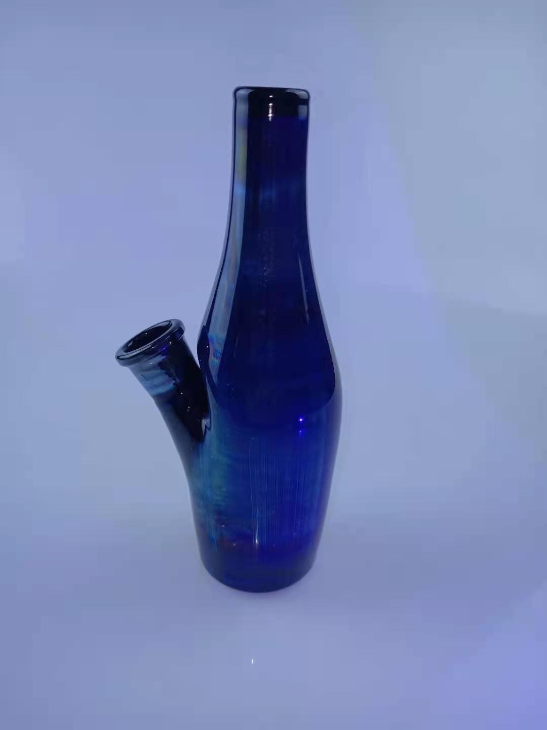 

smoked silver bottle smoking Pipe, oil rig hookah 14mm joint design beautiful, welcome to order, factory direct sales, price concessions