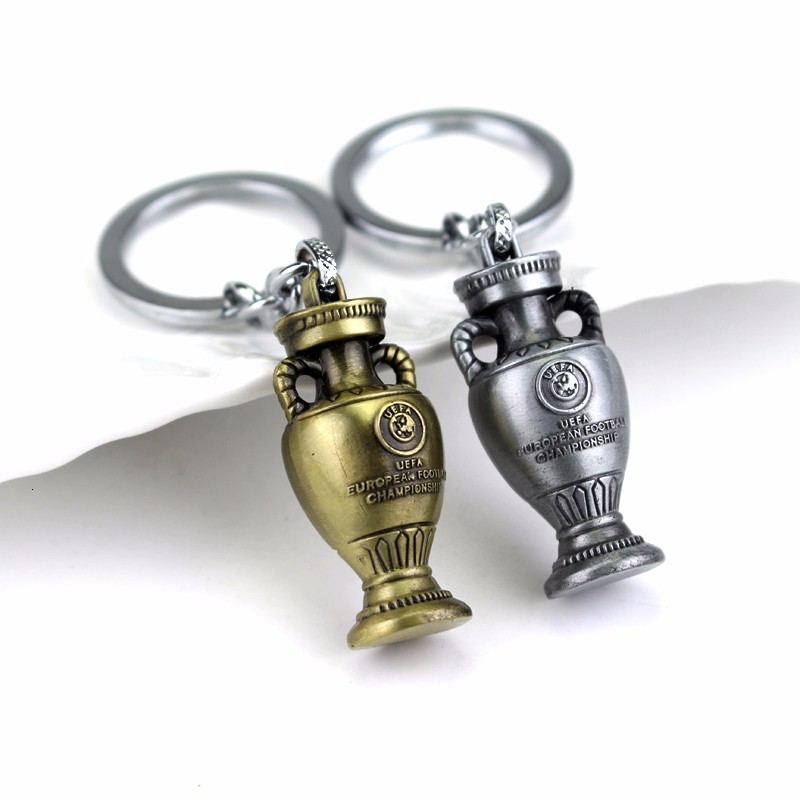 Porte-clés Nouvelle Trophée de Championnat European Footbal Trophy Keychain Clé de voiture Charvée Henri Delaunay pour fans de football cadeau so