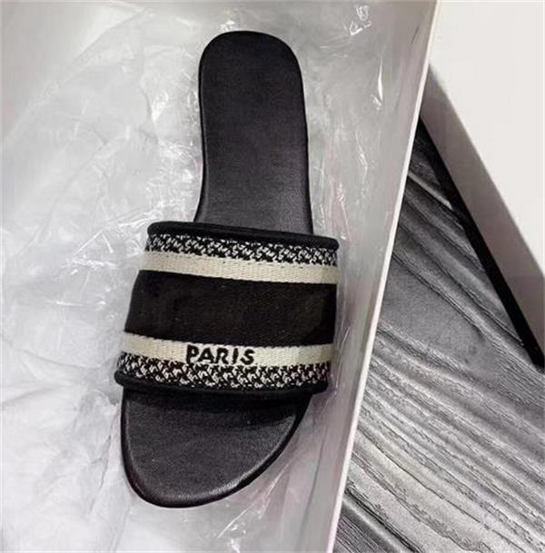 

Women Dway Slide Designer Flat Slipper Embroidered Cotton upper Summer Flat Flip Flops Beach causal slipper with Box