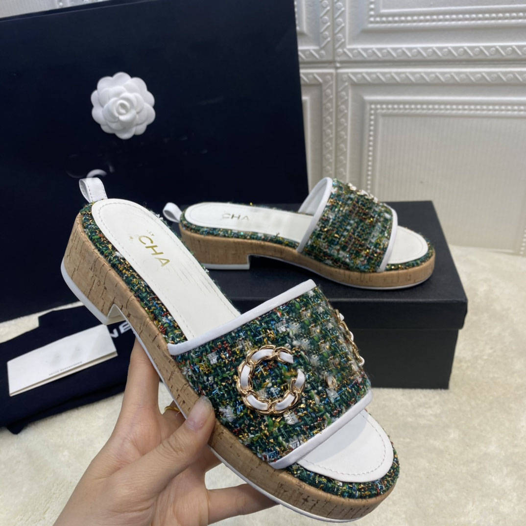 

2021 40% Discount Italy ace Slippers Pearl Snake Print Slide Summer Wide Flat Lady Slipper Men Women Sandals Embroidery technolo, Black