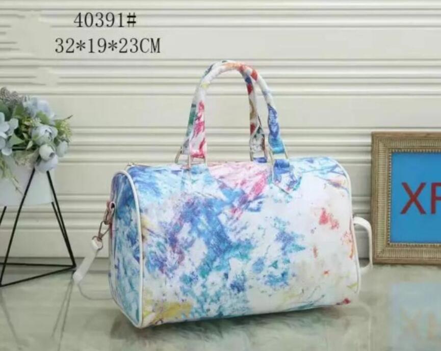 

2021 Graffiti High Quality Pillow Bag Shoulder Crossbody Bags Women Retiro Printed Handbag Classic Zipper Interior Pocket Large capacity 33cm, White