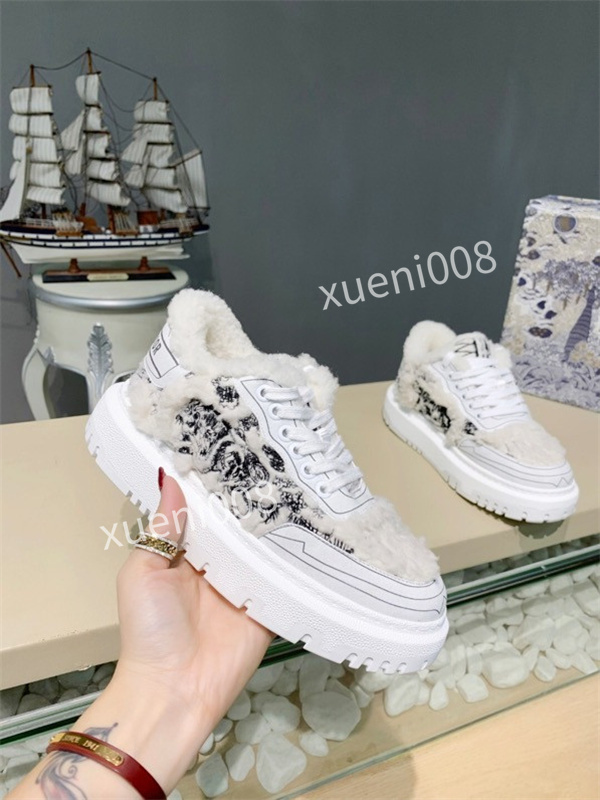 

Classic fashion Designers real 35-45 leather casual white shoe men top quality mens sneakers Loafers lace up luxurys shoes women rx211109, Choose the color