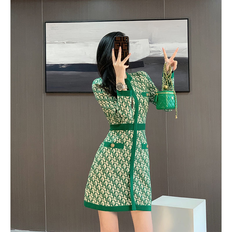 

2022 New spring fashion women' o-neck long sleeve green color print pattern high waist a-line knitted dress SMLXL