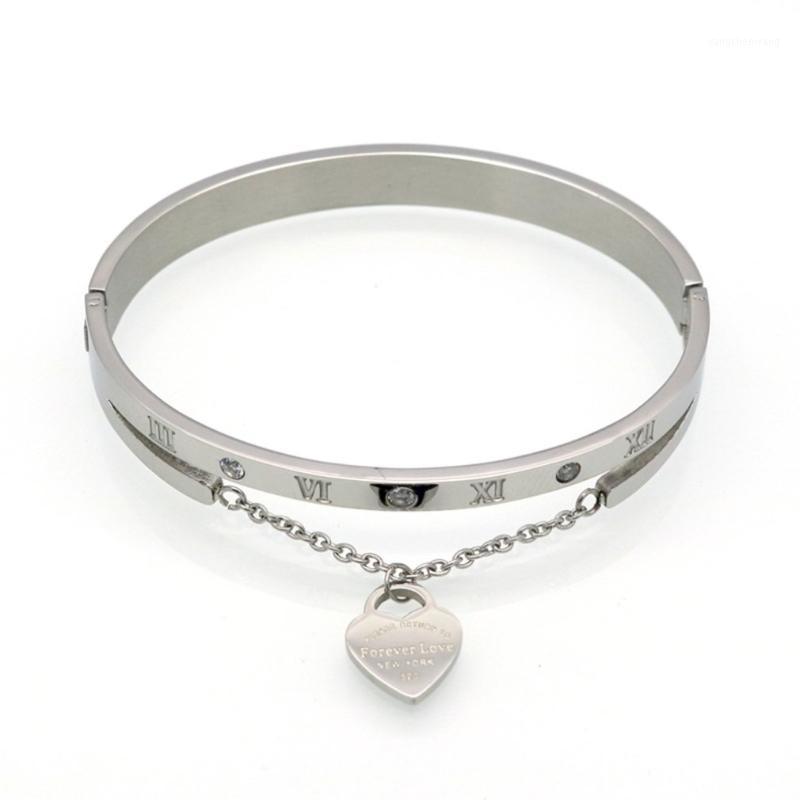 

Stainless Steel Heart Buckle Bracelet Women Wrist Fashion Jewelry Gifts Bangle