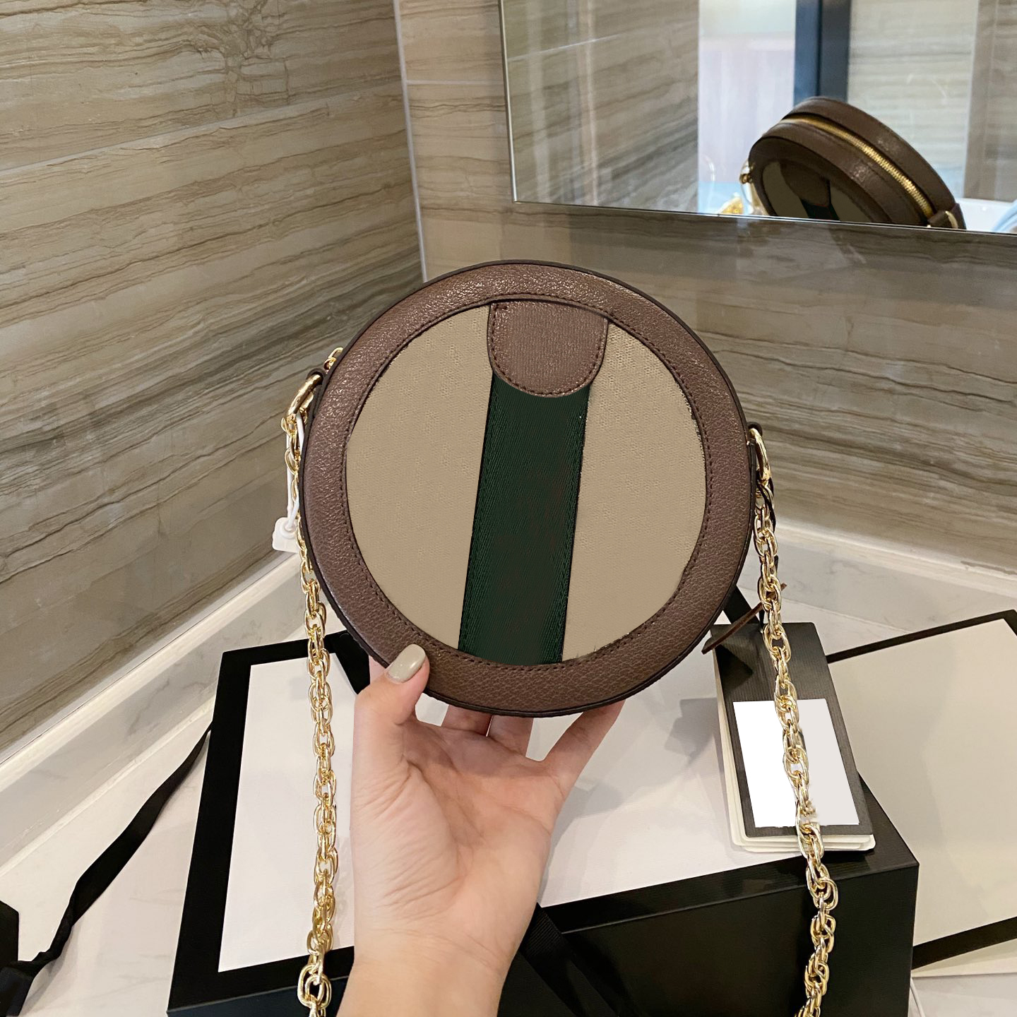 

Classic 2021 Luxurys Designers Shoulder Bags Retro Leather Handbags Girl Fashion Women Cross Body Metallic CrossBody bag Ladies Chains Circular Handbag, Picture color