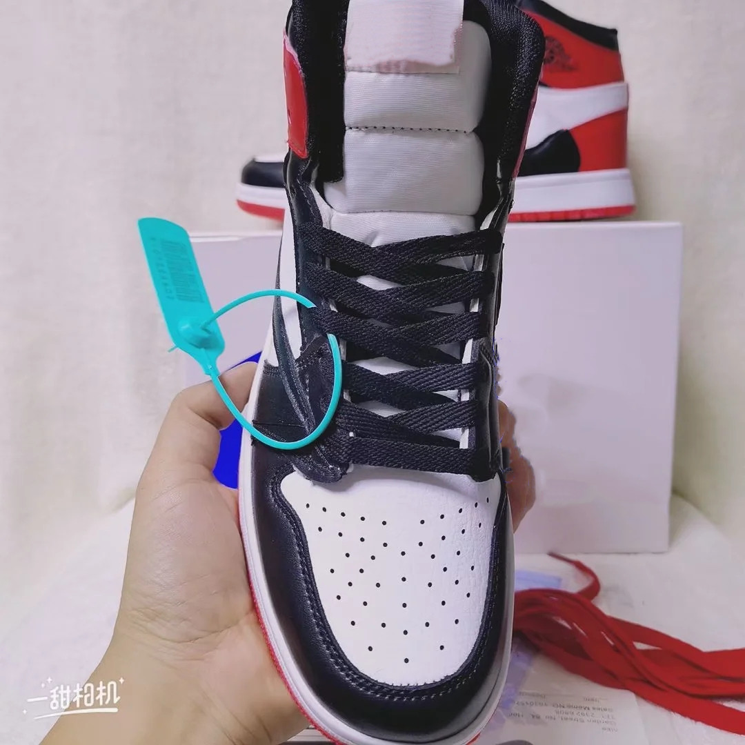 

Christmas Fashion Barb high top MEN Roller Shoes brand leather casual Spring Autumn women's running sports shoe Eur size 36-44, Blue