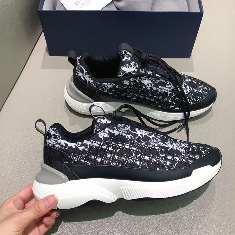 

Designer B24 Sneakers Men Women Oblique Canvas Shoes Top Quality Cannage Motif Black Printing Casual Shoe White Rubber Pull Tab Platform Trainers 002, Socks