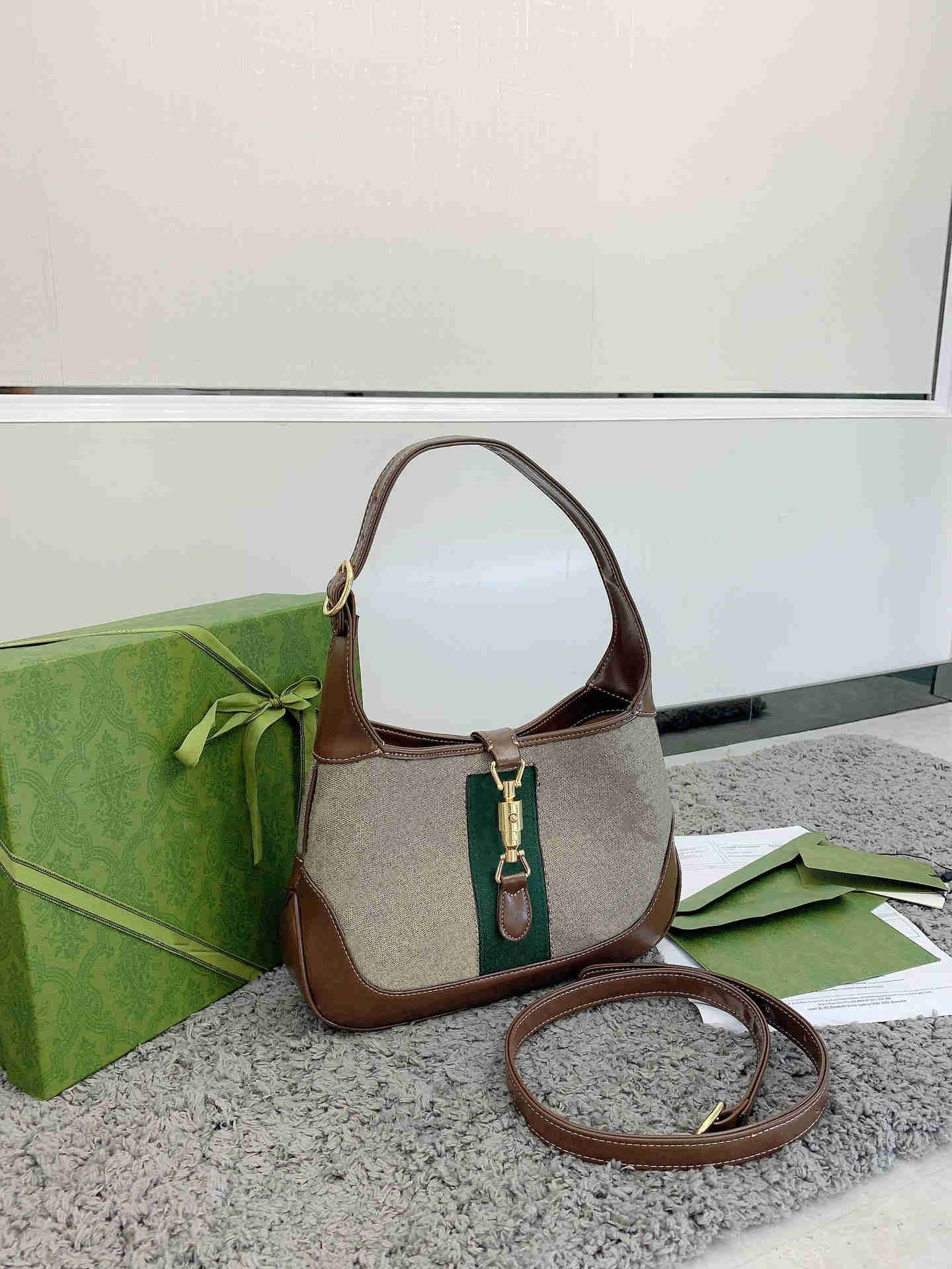 

Classic Shoulder bags messenger bag designer Womens Handbag Crossbody backpack purses PVC leather fabric letter, Want original pic;contact me