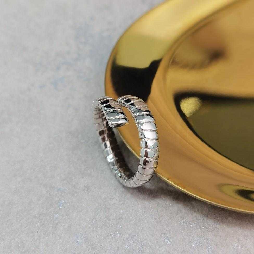 

2021New Fashion White Gold Color Clear Zircon Rings For Women Girls Gifts Female Engagement Wedding CZ Crystal Ring12
