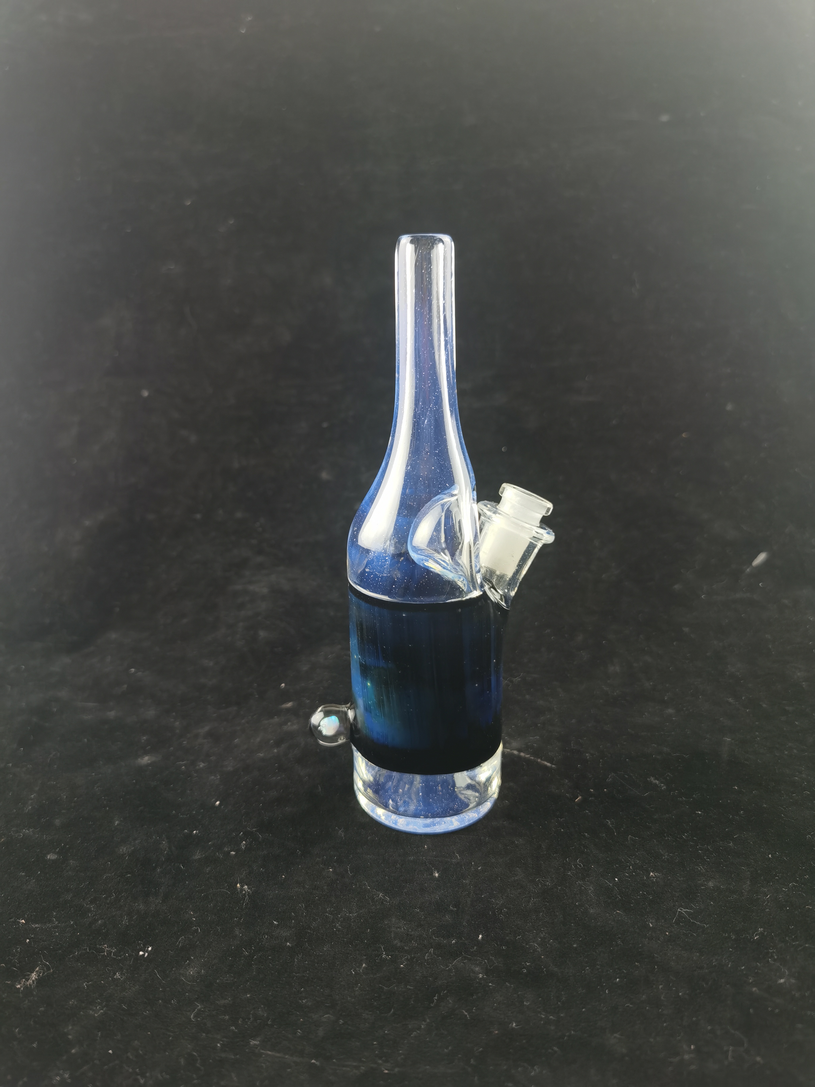 

discount secret white with black silver somg and one opal sake bottle