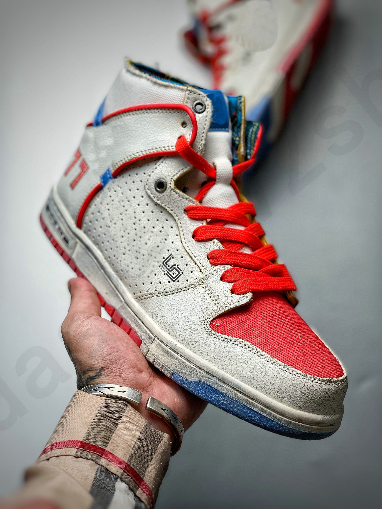 

Ishod Wair x Magnus Walker Dunks shoes Woman Man Basketball High Low Trainers 277 Skateboard Sports Sneakers Size 36-45, White;red
