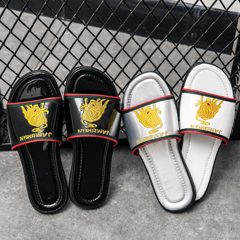 

Luxury Genuine Leather slipper Men Brand designer embroidery Rubber Slides Beach Flat Sandals Shiny Slippers Black white silver outdoor home Flip Flops