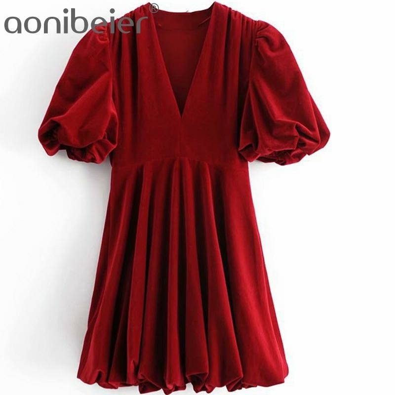 

Red Velvet Bud Dress Summer Fashion Puff Sleeve V Neck High Waist Women Party Female Casual Mini Skater 210604