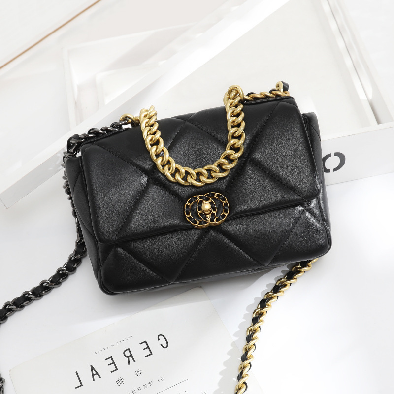 

Bag female Lingge chain bag 2021 new lock cloud leather women's 19 flap Single Shoulder Messenger