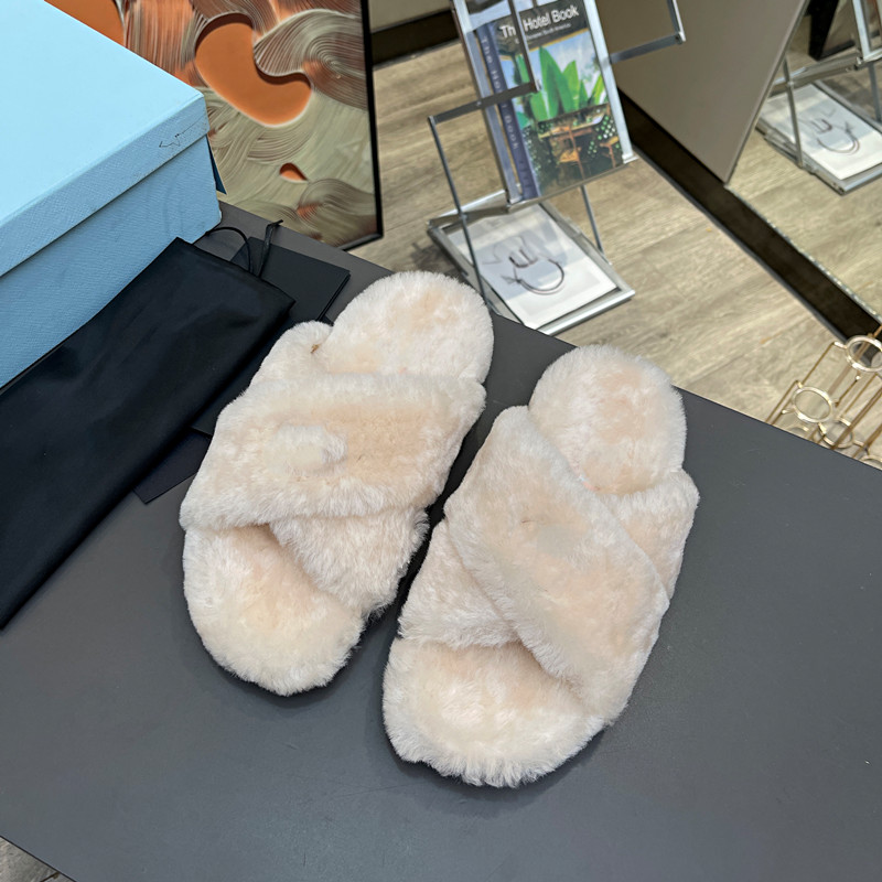 

Sandals, plush slippers, lovers' shoes, summer 2021 new versatile casual thick bottom, lulu tn af1 antiskid one line with cool trawl, red triangle flat bottome big size35-45, Black