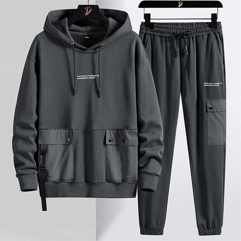 

Spring Autumn Multi-Pockets Plus Size Tracksuit Men Streetwear Black Grey Pullover Hoodie+Pants 2 Piece Set Men Sporting Suits 211109, Dark grey