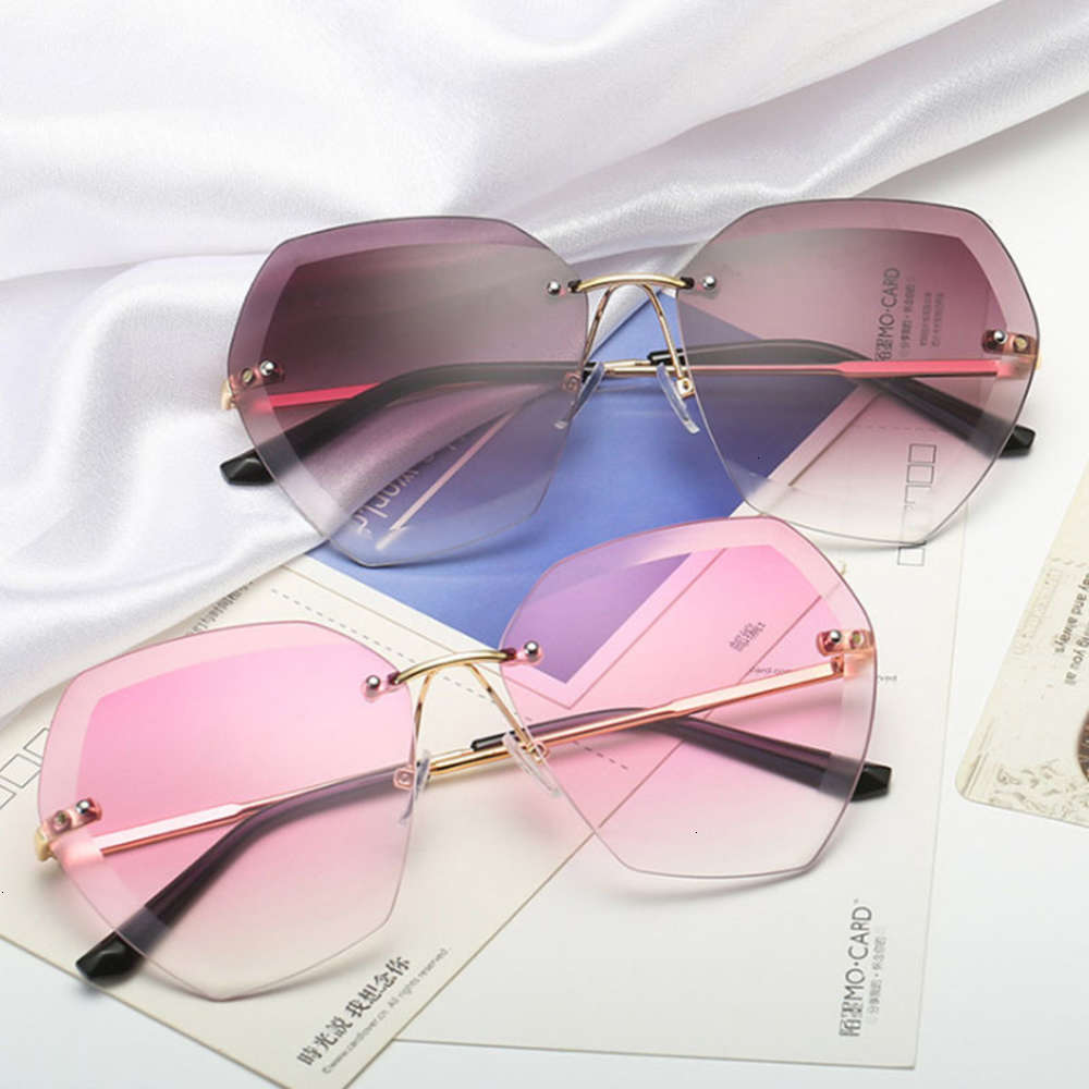 

sunglasses 2021 New Fashion Brand Design Vintage Random Pilot Men Retro Cutting Lens Gradient Sunglasses Women UV400, Black