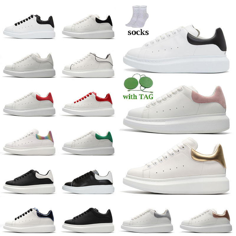 

fashion men women mcqueen designer shoes oversized ivory white triple black platform sneaker green sliver rose gold red suede python muqueen