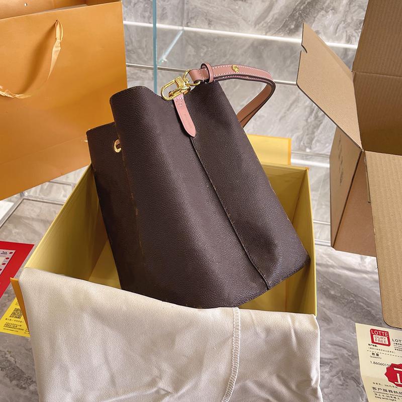 

High Quality Women Luxurys Designers Bags Fashion Crossbody Classic Shoulder Bag Womens Saddle Messenger Hangbag