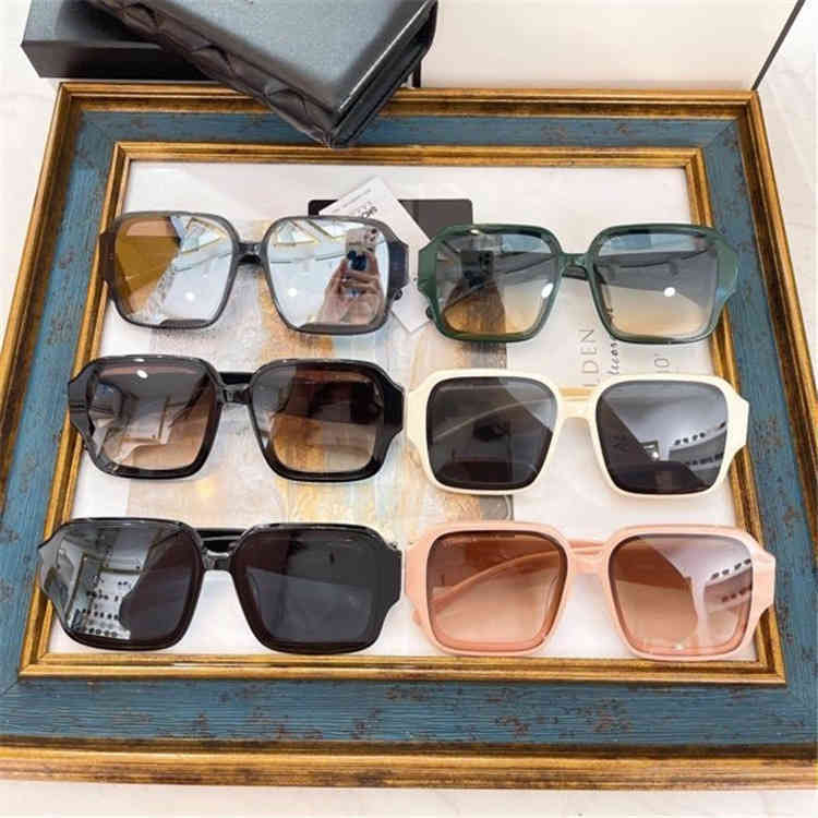 

Factory Direct Price large square plate net red same UV proof Korean ch5201