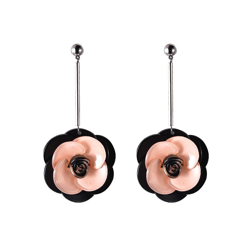 

Stud Bohemian Style Exaggerated Camellia Japonica Flower Modelling Long Earrings Fashion Jewelry Catwalk Accessories, Golden;silver