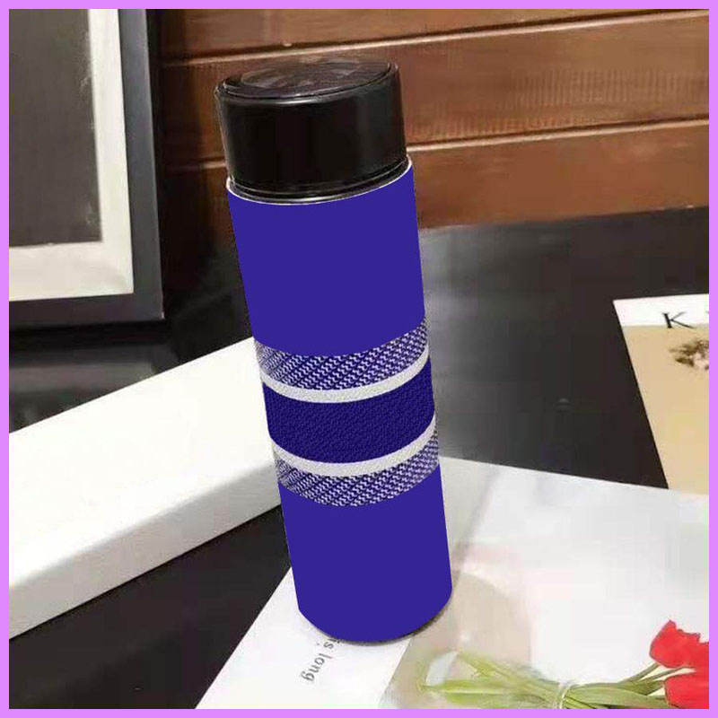 

New Fashion Temperature Display Lids Brand LED Smart Mugs Designers Stainless Steel Tumblers Tea Vacuum Cup Insulation Bottles D2112032F