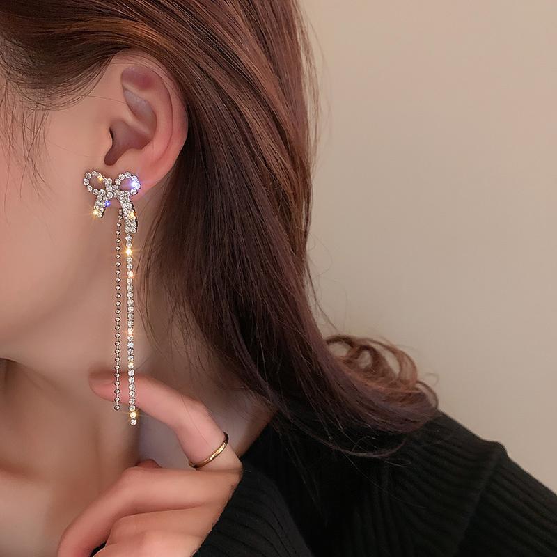 

Stud Long Dangle Crystal Tassel Bow Chain Earrings