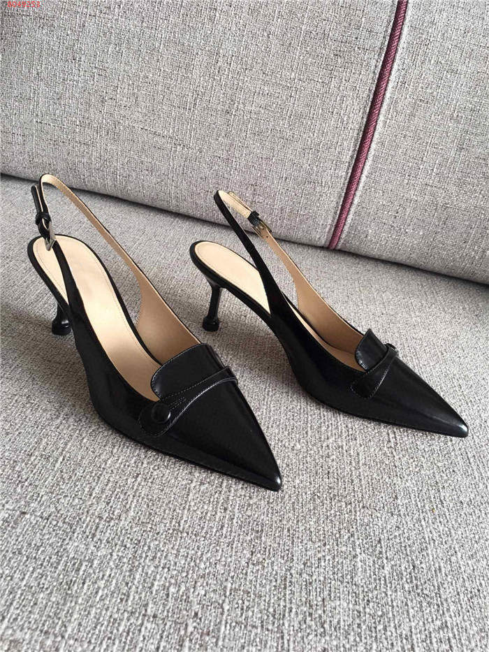 

NEW Early spring the new extreme perfect women sandals, cowhide shoes , Leather sandals with large soles size 35-40, Black