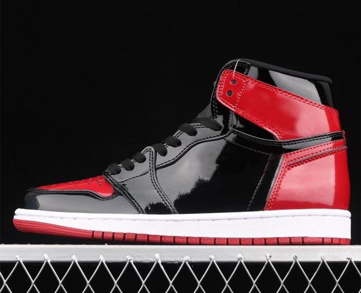 

1 High OG Bred Patent Mens Basketball Deisgner Shoes 1s Black White Varsity Red Trainers Outdoor Sports Sneakers
